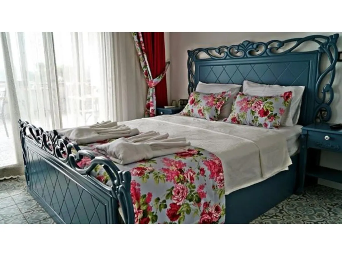 Cunda Pusula Otel Turkey