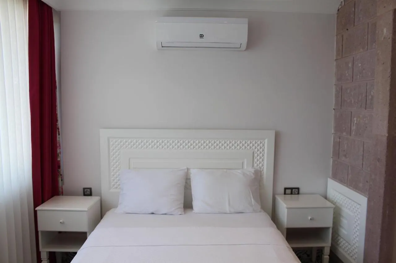 Cunda Pusula Otel 0*,